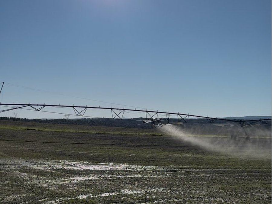 Pulverização com drone em cereais — Sky Agro